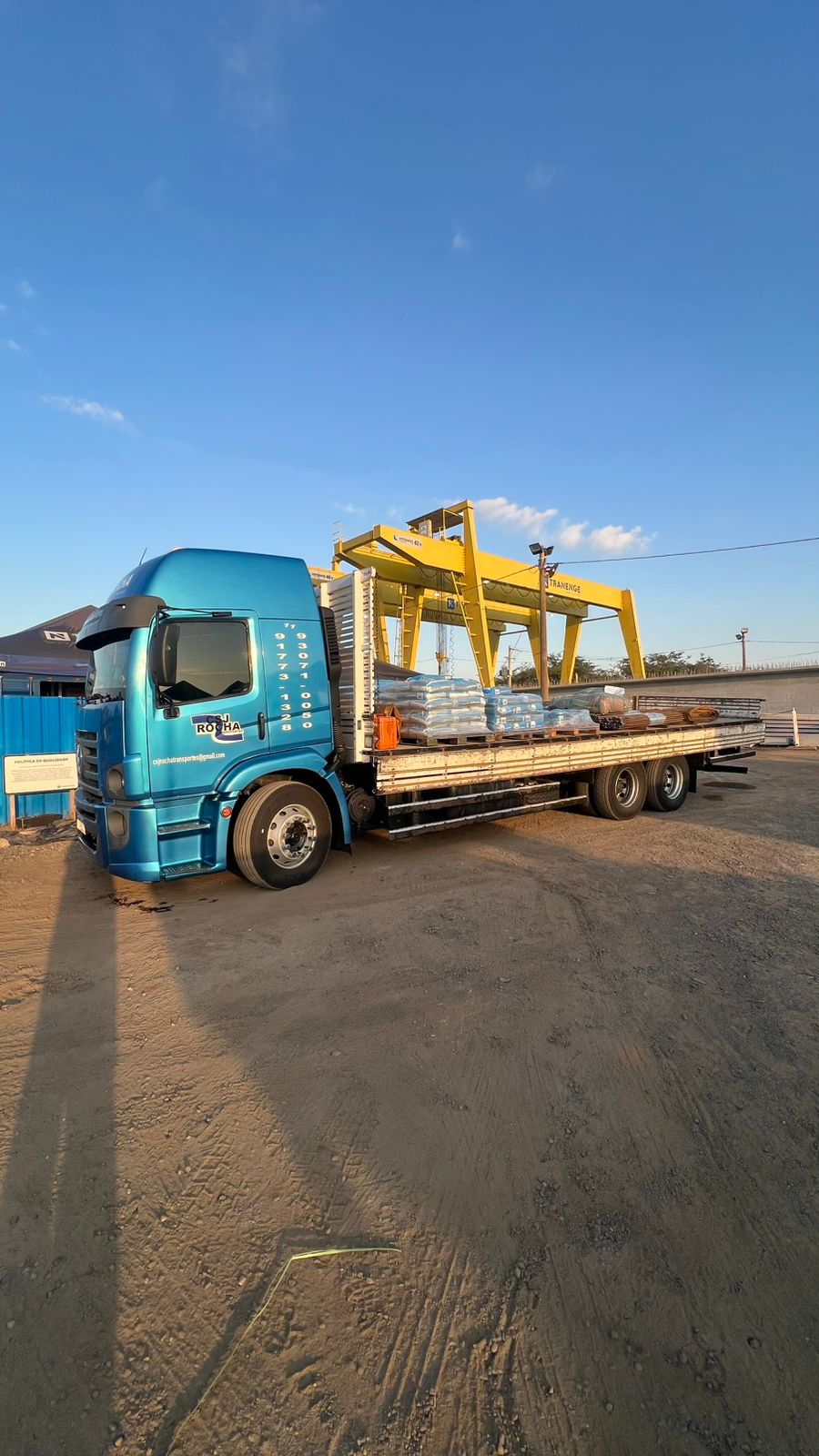 Truck CSJ Rocha transporte de cargas